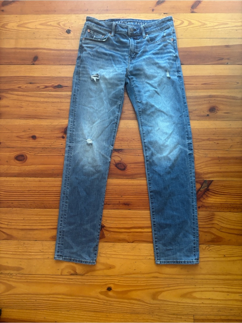 American Eagle Outfitters Light Blue Distressed Skinny Jeans